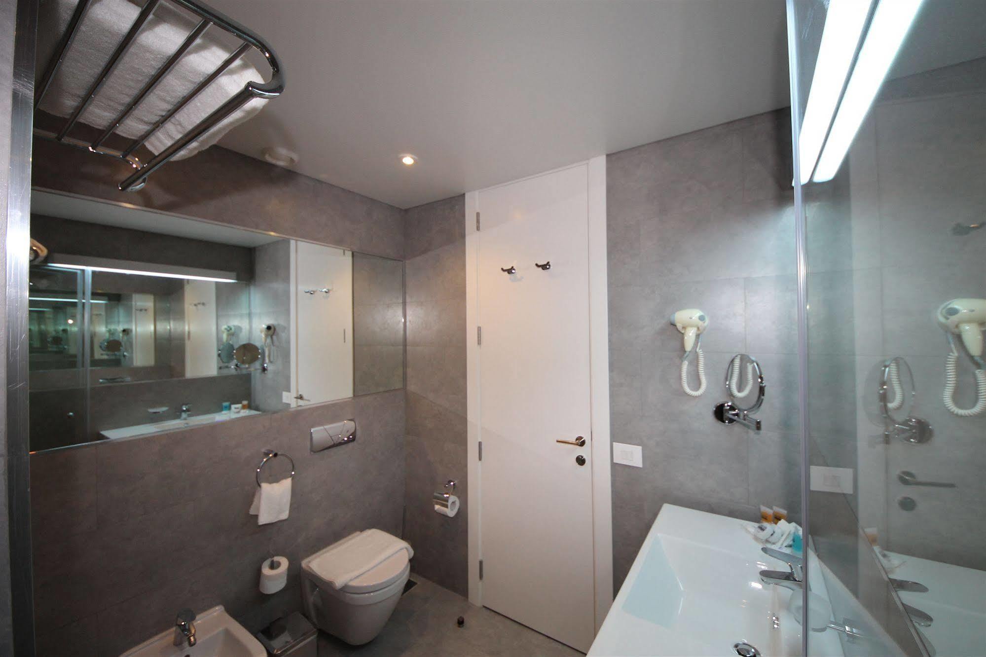 Casa D Or Hotel Beirut Exterior photo
